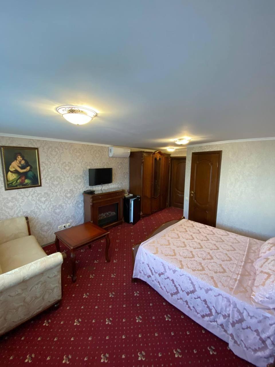 Hotel Shalanda Odessa Exterior foto